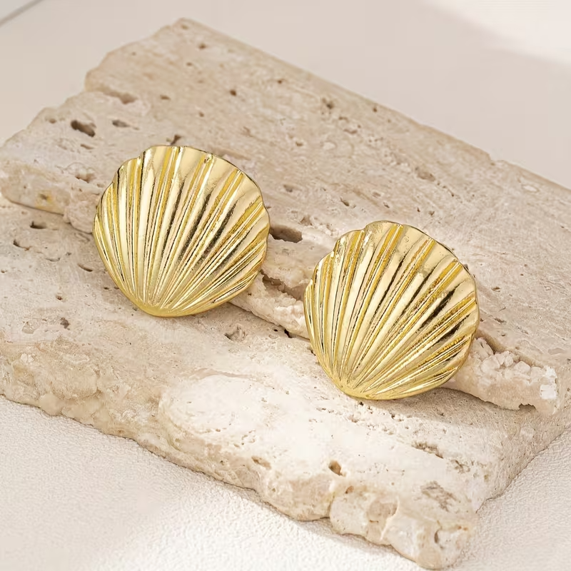 Shell Stud Earrings