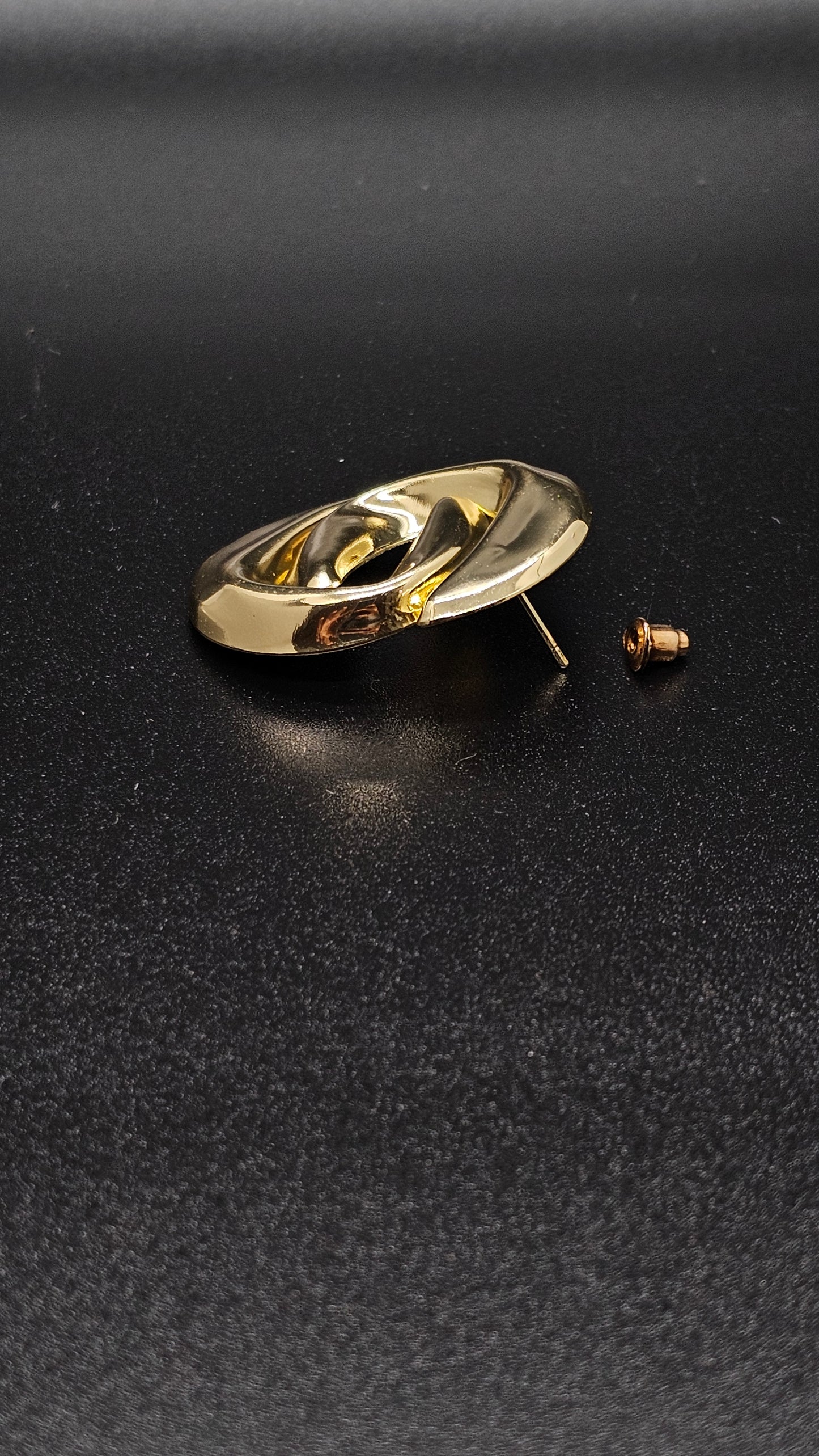 14k Gold Plated - Curves Golden Earrings