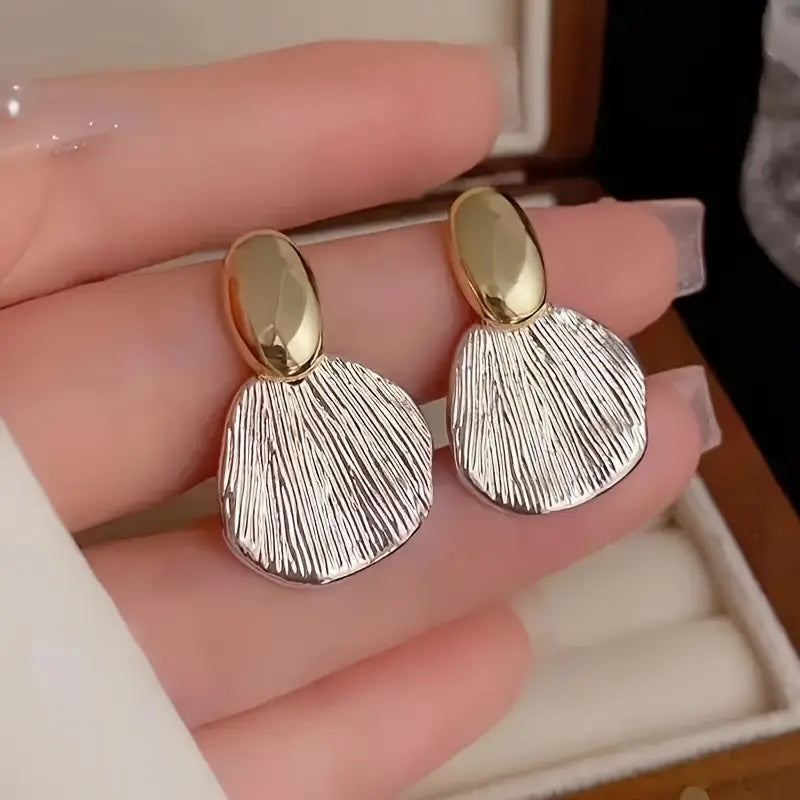 Drop Earrings - Shell Glow