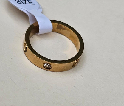 Crystal Love Gold Band Ring - Size 7