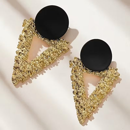 Pointed Poise Dangle Earrings